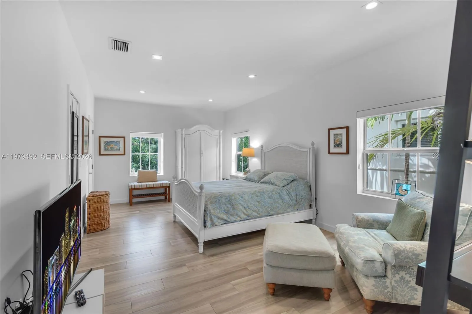 707 W 54th St, Miami Beach, Florida 33140, Miami Beach, Florida 33140, 4 Bedrooms Bedrooms, ,3 BathroomsBathrooms,Residential,For Sale,707 W 54th St, Miami Beach, Florida 33140,A11979492