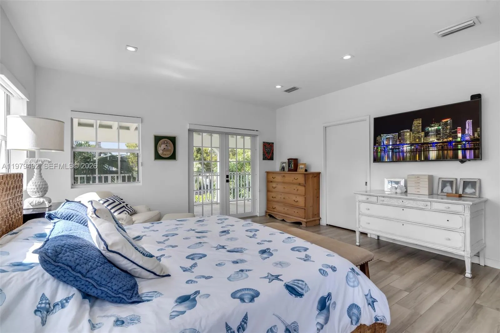 707 W 54th St, Miami Beach, Florida 33140, Miami Beach, Florida 33140, 4 Bedrooms Bedrooms, ,3 BathroomsBathrooms,Residential,For Sale,707 W 54th St, Miami Beach, Florida 33140,A11979492