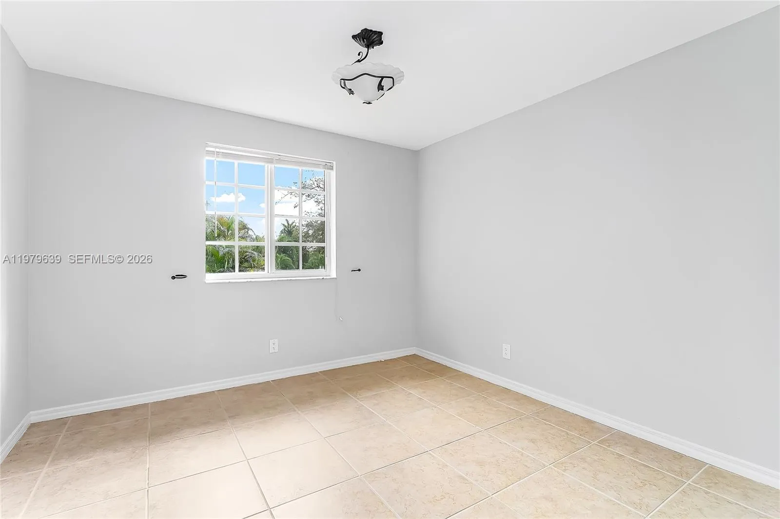 330 Sw 2nd Ave 12, Hallandale Beach, Florida 33009, Hallandale Beach, Florida 33009, 3 Bedrooms Bedrooms, ,2 BathroomsBathrooms,Residential Lease,For Rent,330 Sw 2nd Ave 12, Hallandale Beach, Florida 33009,A11979639