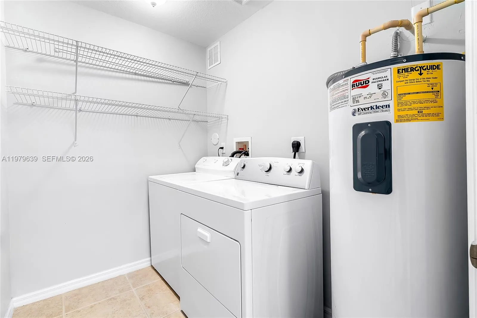 330 Sw 2nd Ave 12, Hallandale Beach, Florida 33009, Hallandale Beach, Florida 33009, 3 Bedrooms Bedrooms, ,2 BathroomsBathrooms,Residential Lease,For Rent,330 Sw 2nd Ave 12, Hallandale Beach, Florida 33009,A11979639