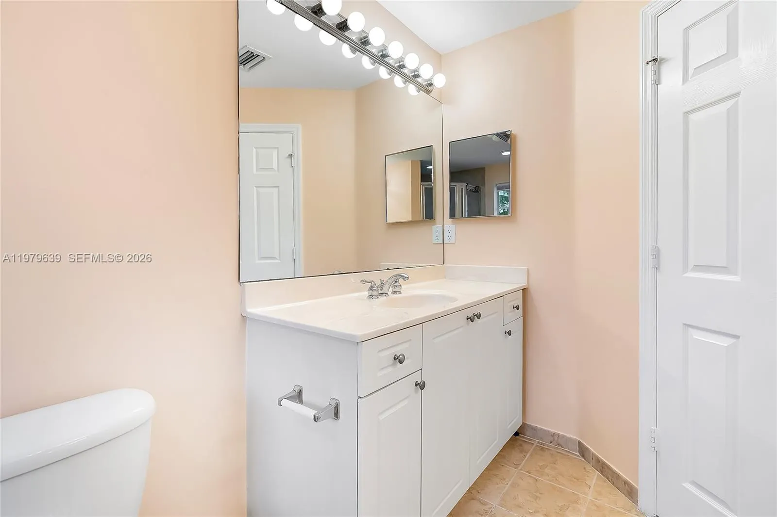 330 Sw 2nd Ave 12, Hallandale Beach, Florida 33009, Hallandale Beach, Florida 33009, 3 Bedrooms Bedrooms, ,2 BathroomsBathrooms,Residential Lease,For Rent,330 Sw 2nd Ave 12, Hallandale Beach, Florida 33009,A11979639