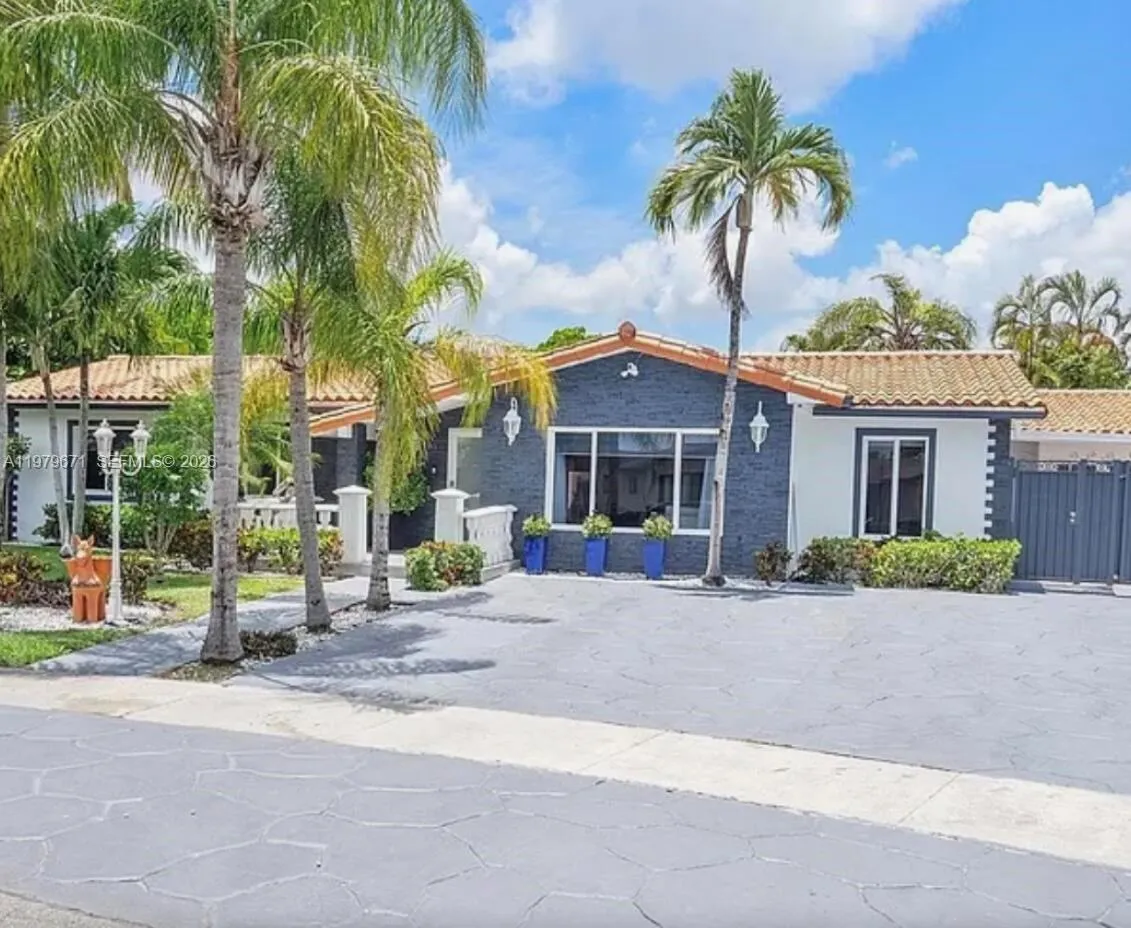 12121 Sw 107th St, Miami, Florida 33186, Miami, Florida 33186, 4 Bedrooms Bedrooms, 1 Room Rooms,4 BathroomsBathrooms,Residential,For Sale,12121 Sw 107th St, Miami, Florida 33186,A11979671