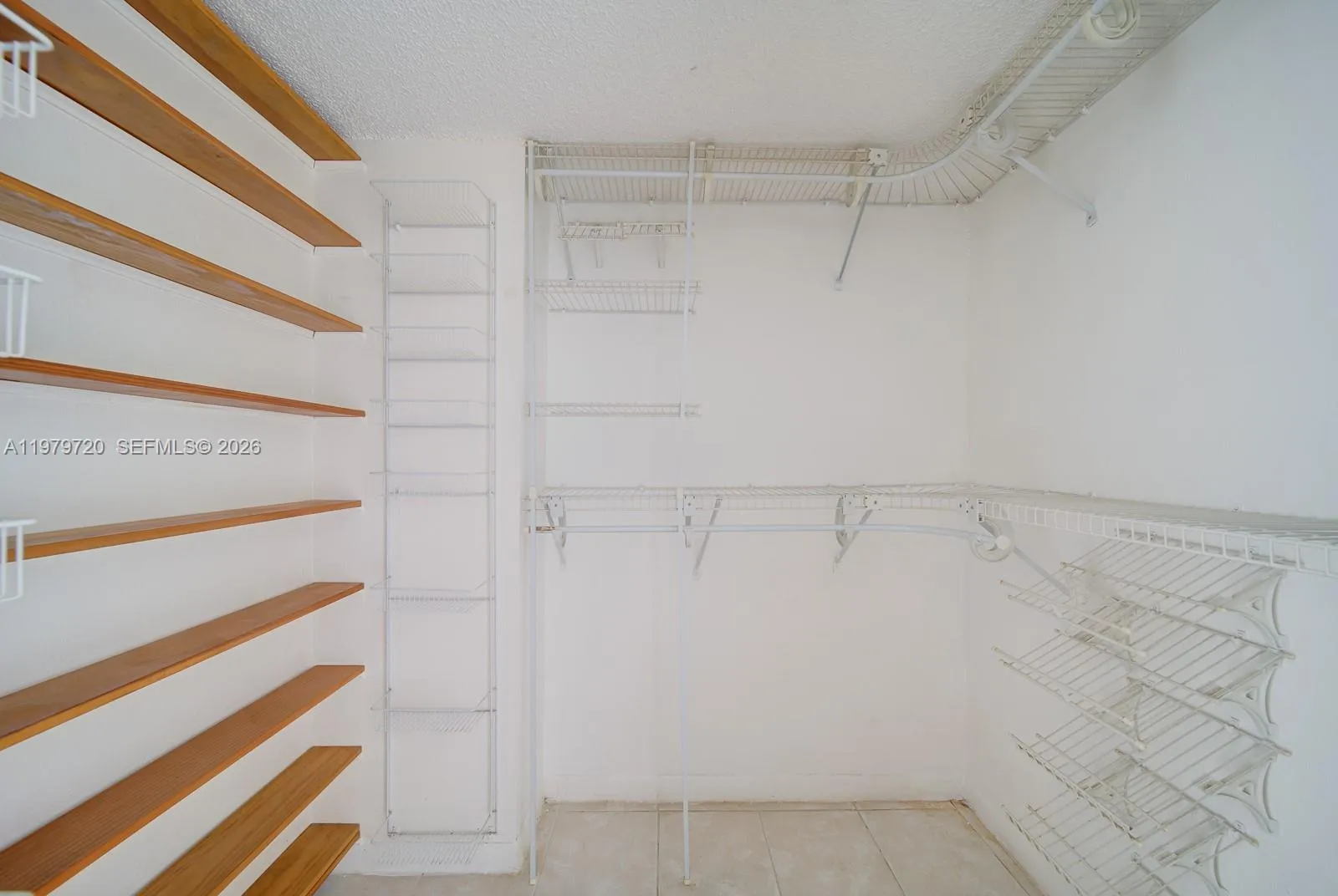 2903 N Miami Beach Blvd 1006, North Miami Beach, F, North Miami Beach, Florida 33160, 1 Bedroom Bedrooms, ,1 BathroomBathrooms,Residential Lease,For Rent,2903 N Miami Beach Blvd 1006, North Miami Beach, F,A11979720