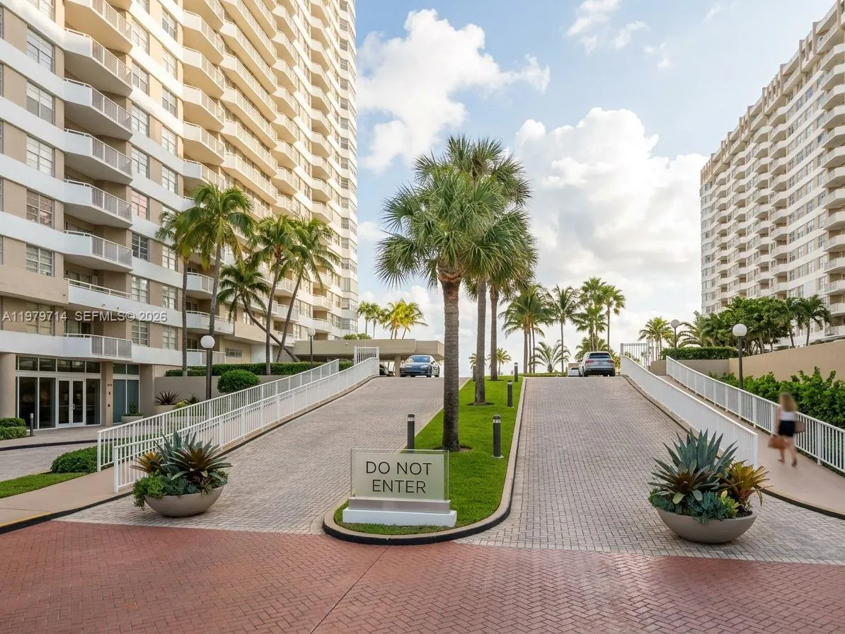 1985 S Ocean Dr 2b, Hallandale Beach, Florida 3300, Hallandale Beach, Florida 33009, 1 Bedroom Bedrooms, ,1 BathroomBathrooms,Residential Lease,For Rent,1985 S Ocean Dr 2b, Hallandale Beach, Florida 3300,A11979714