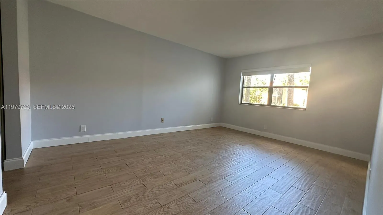 200 Lakeview Dr 111, Weston, Florida 33326, Weston, Florida 33326, 2 Bedrooms Bedrooms, ,2 BathroomsBathrooms,Residential Lease,For Rent,200 Lakeview Dr 111, Weston, Florida 33326,A11979729