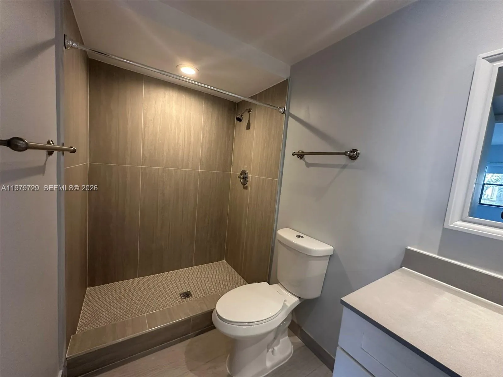 200 Lakeview Dr 111, Weston, Florida 33326, Weston, Florida 33326, 2 Bedrooms Bedrooms, ,2 BathroomsBathrooms,Residential Lease,For Rent,200 Lakeview Dr 111, Weston, Florida 33326,A11979729