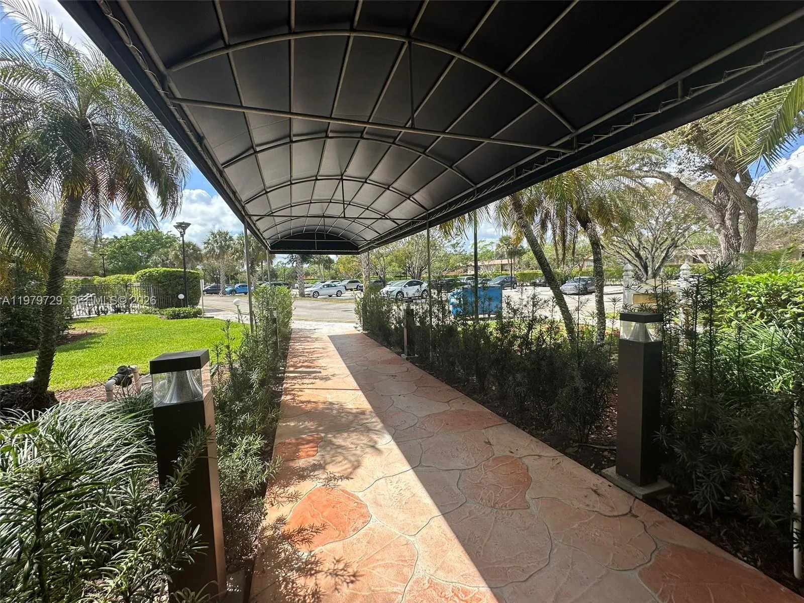 200 Lakeview Dr 111, Weston, Florida 33326, Weston, Florida 33326, 2 Bedrooms Bedrooms, ,2 BathroomsBathrooms,Residential Lease,For Rent,200 Lakeview Dr 111, Weston, Florida 33326,A11979729