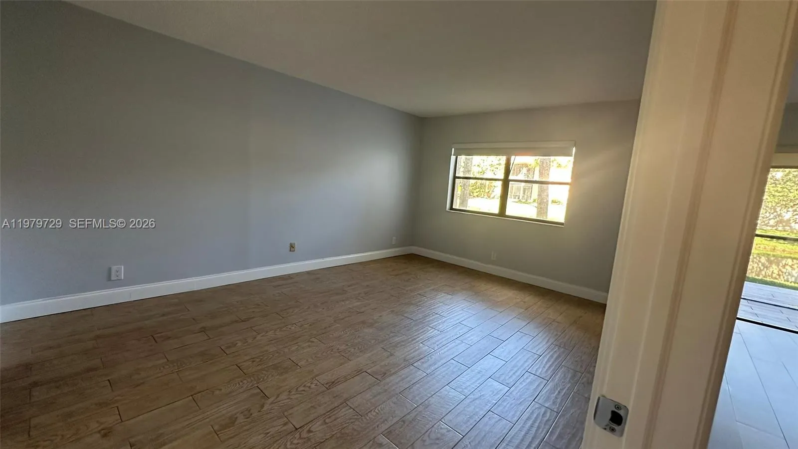 200 Lakeview Dr 111, Weston, Florida 33326, Weston, Florida 33326, 2 Bedrooms Bedrooms, ,2 BathroomsBathrooms,Residential Lease,For Rent,200 Lakeview Dr 111, Weston, Florida 33326,A11979729