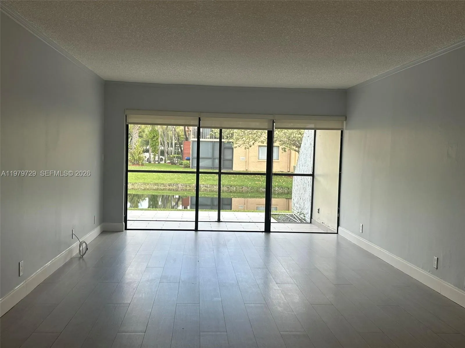 200 Lakeview Dr 111, Weston, Florida 33326, Weston, Florida 33326, 2 Bedrooms Bedrooms, ,2 BathroomsBathrooms,Residential Lease,For Rent,200 Lakeview Dr 111, Weston, Florida 33326,A11979729