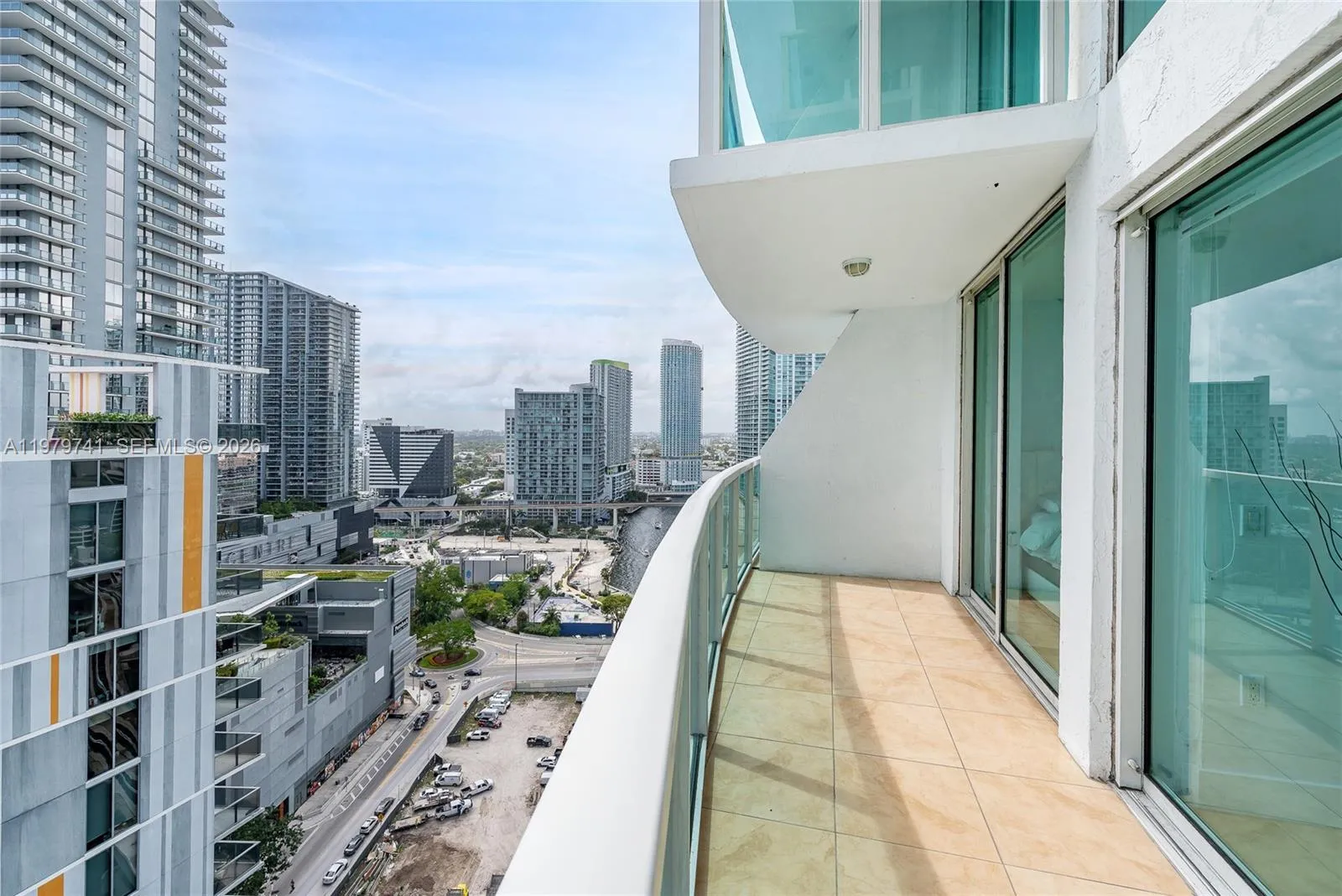 41 Se 5th St 1508, Miami, Florida 33131, Miami, Florida 33131, 2 Bedrooms Bedrooms, ,2 BathroomsBathrooms,Residential Lease,For Rent,41 Se 5th St 1508, Miami, Florida 33131,A11979741