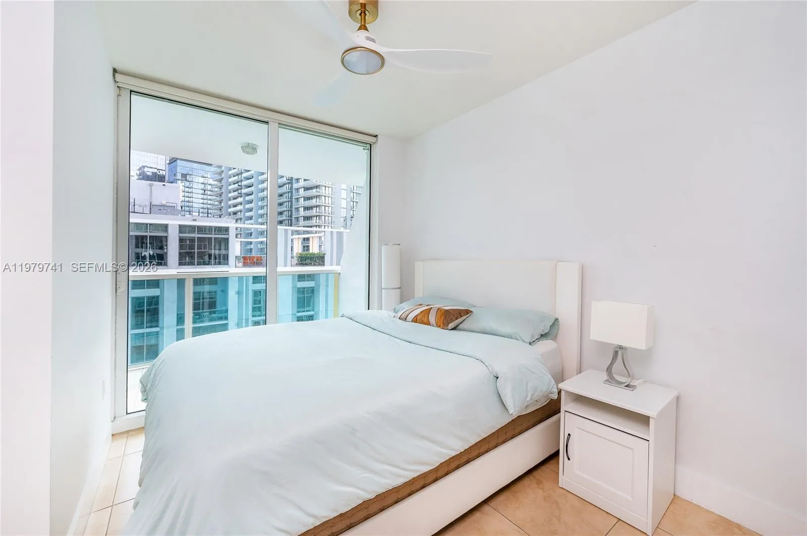 41 Se 5th St 1508, Miami, Florida 33131, Miami, Florida 33131, 2 Bedrooms Bedrooms, ,2 BathroomsBathrooms,Residential Lease,For Rent,41 Se 5th St 1508, Miami, Florida 33131,A11979741