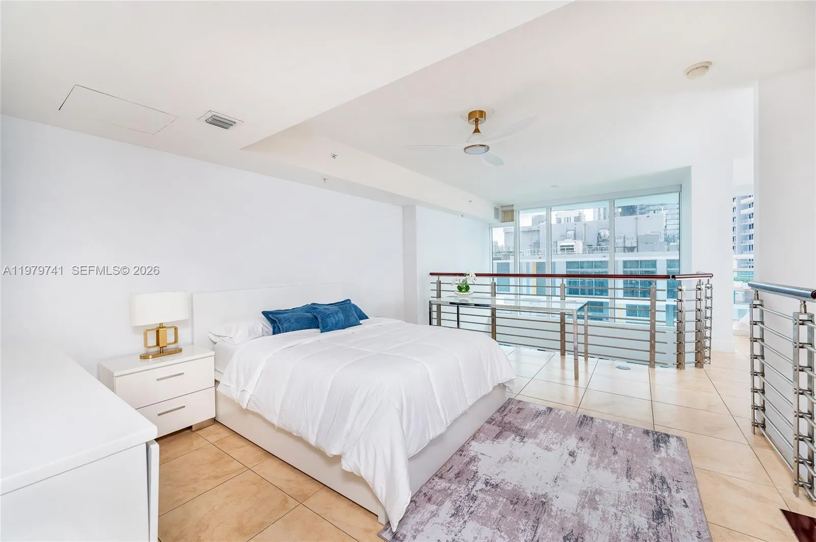 41 Se 5th St 1508, Miami, Florida 33131, Miami, Florida 33131, 2 Bedrooms Bedrooms, ,2 BathroomsBathrooms,Residential Lease,For Rent,41 Se 5th St 1508, Miami, Florida 33131,A11979741