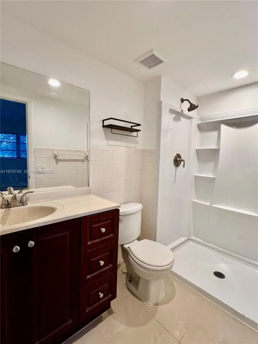 North Miami, Florida 33181, 2 Bedrooms Bedrooms, ,2 BathroomsBathrooms,Residential,For Sale,A11979748