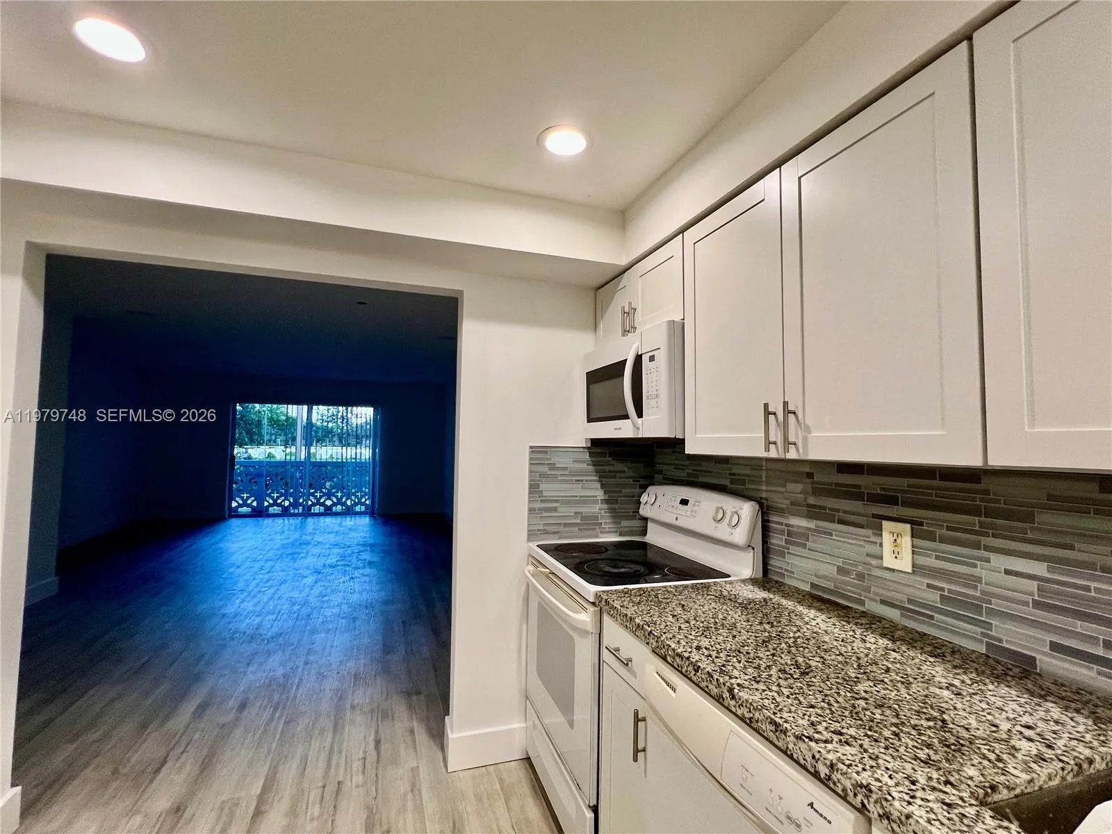 North Miami, Florida 33181, 2 Bedrooms Bedrooms, ,2 BathroomsBathrooms,Residential,For Sale,A11979748