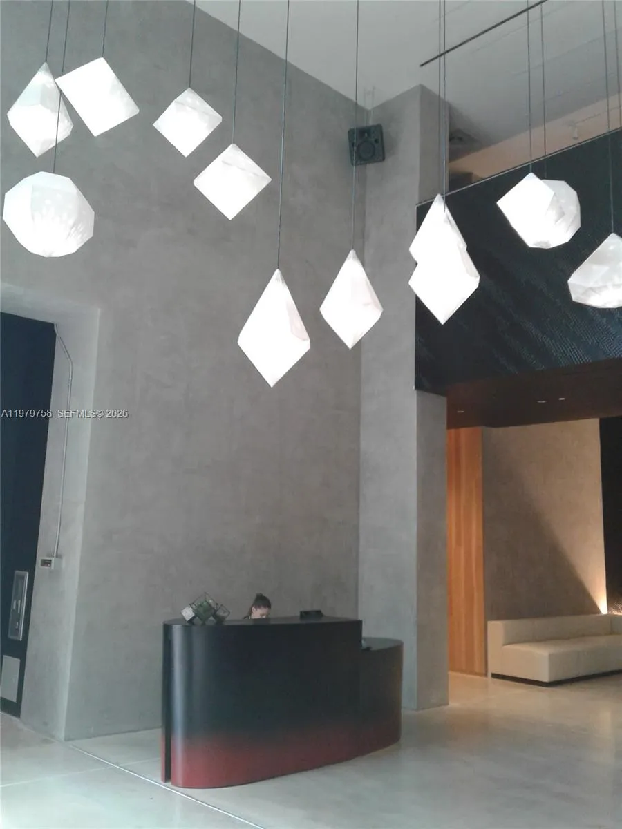 151 Se 1st St 906, Miami, Florida 33131, Miami, Florida 33131, 1 Bedroom Bedrooms, ,1 BathroomBathrooms,Residential Lease,For Rent,151 Se 1st St 906, Miami, Florida 33131,A11979758