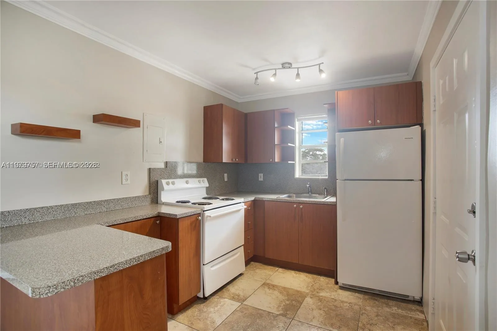 1020 Sw 7th St 9, Miami, Florida 33130, Miami, Florida 33130, 2 Bedrooms Bedrooms, ,1 BathroomBathrooms,Residential,For Sale,1020 Sw 7th St 9, Miami, Florida 33130,A11979757