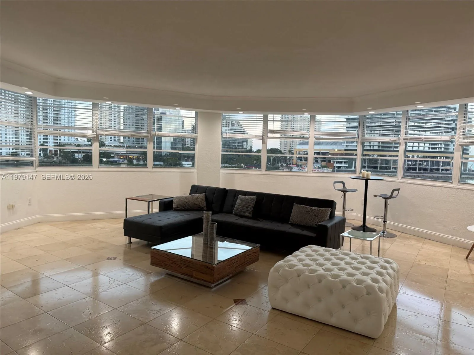 801 Brickell Bay Dr 470, Miami, Florida 33131, Miami, Florida 33131, 3 Bedrooms Bedrooms, ,3 BathroomsBathrooms,Residential Lease,For Rent,801 Brickell Bay Dr 470, Miami, Florida 33131,A11979147