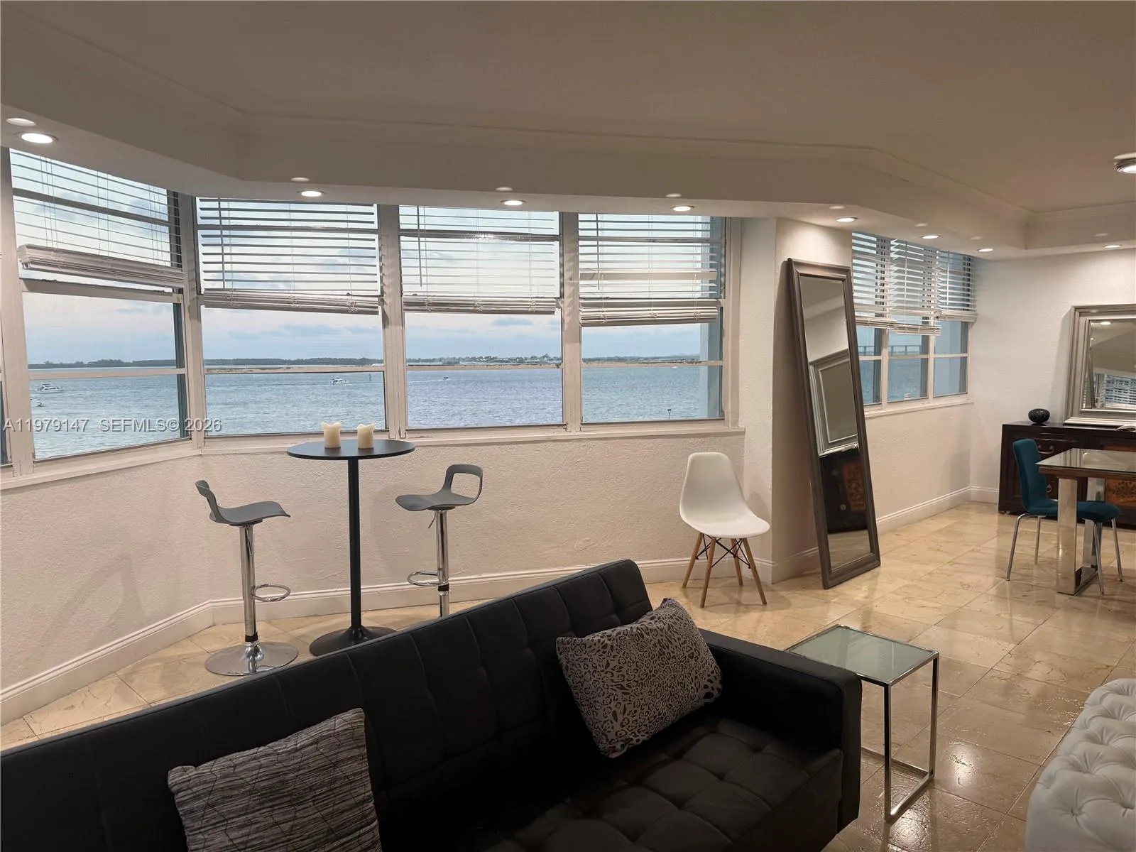 801 Brickell Bay Dr 470, Miami, Florida 33131, Miami, Florida 33131, 3 Bedrooms Bedrooms, ,3 BathroomsBathrooms,Residential Lease,For Rent,801 Brickell Bay Dr 470, Miami, Florida 33131,A11979147