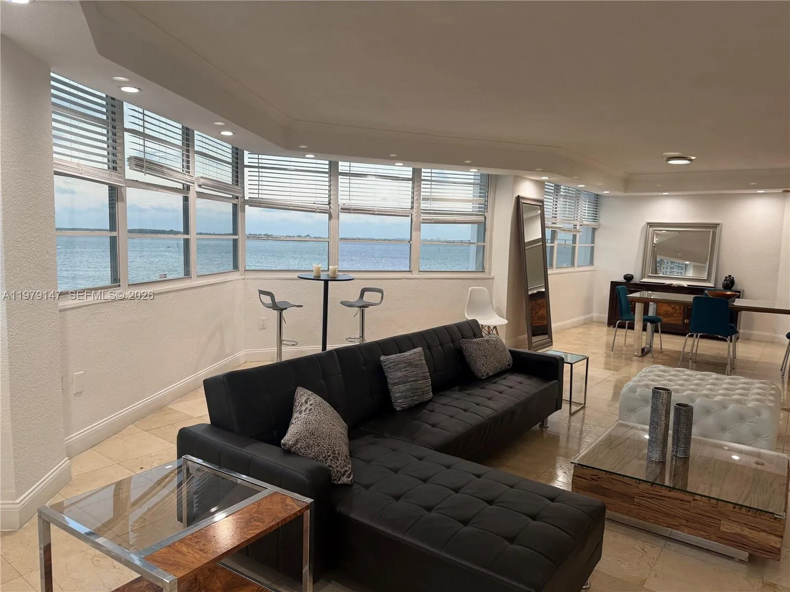 801 Brickell Bay Dr 470, Miami, Florida 33131, Miami, Florida 33131, 3 Bedrooms Bedrooms, ,3 BathroomsBathrooms,Residential Lease,For Rent,801 Brickell Bay Dr 470, Miami, Florida 33131,A11979147