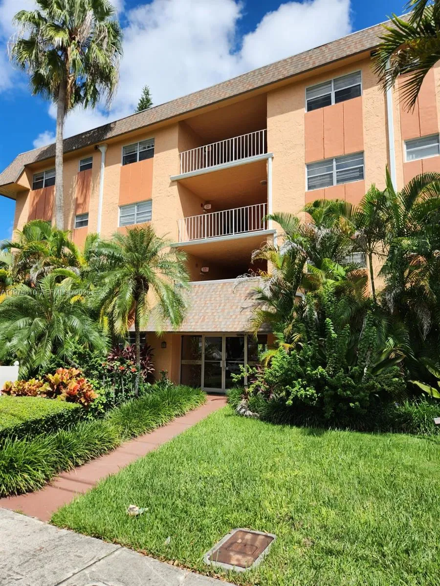 8101 Sw 73rd Ave 27, Miami, Florida 33143, Miami, Florida 33143, 2 Bedrooms Bedrooms, ,2 BathroomsBathrooms,Residential Lease,For Rent,8101 Sw 73rd Ave 27, Miami, Florida 33143,A11979810
