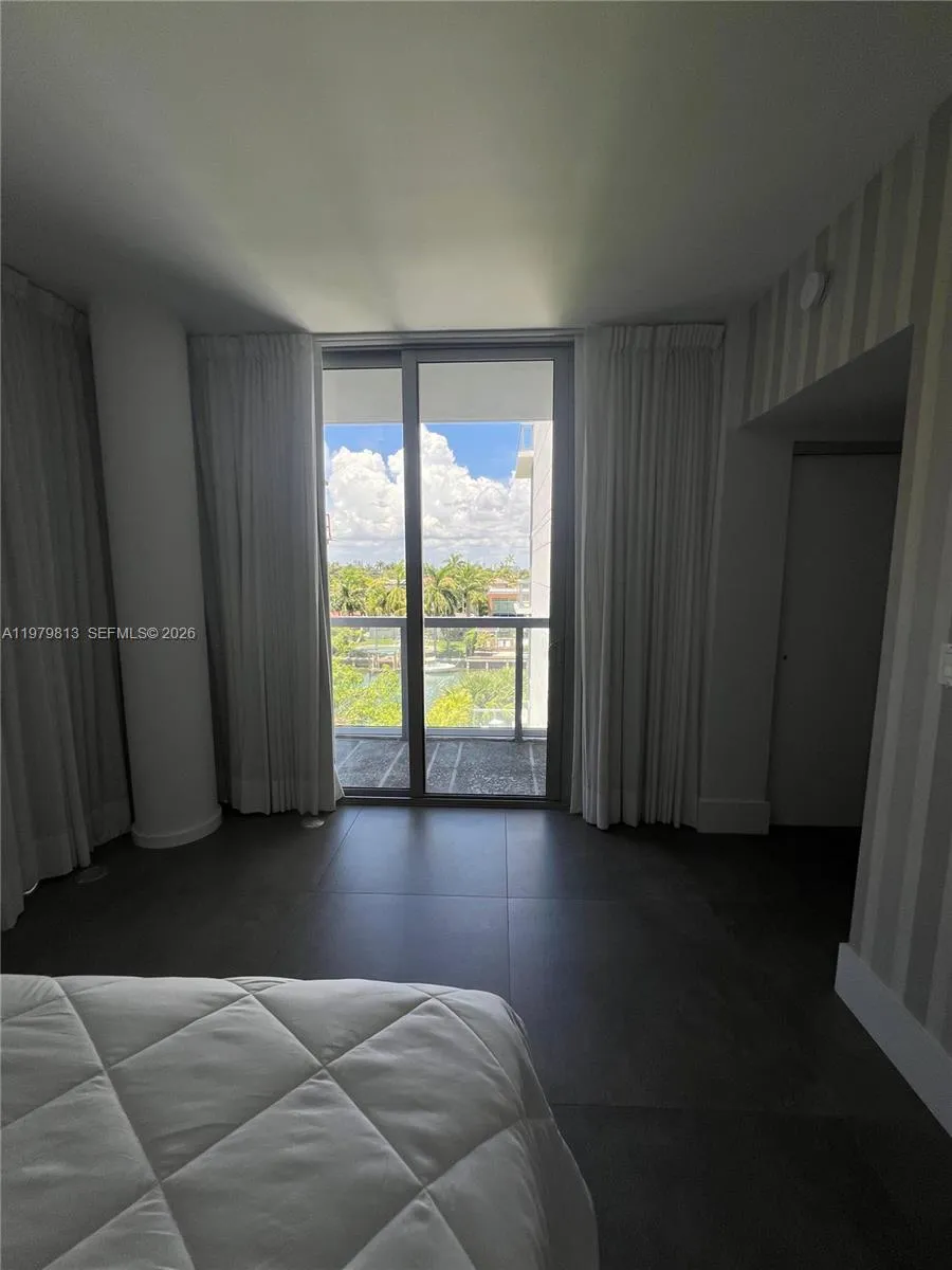 Bay Harbor Islands, Florida 33154, 4 Bedrooms Bedrooms, ,4 BathroomsBathrooms,Residential,For Sale,A11979813