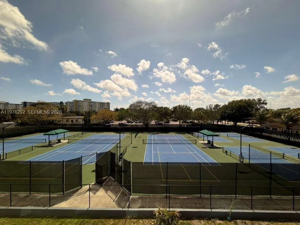 919 Hillcrest Dr 314, Hollywood, Florida 33021, Hollywood, Florida 33021, 2 Bedrooms Bedrooms, ,2 BathroomsBathrooms,Residential Lease,For Rent,919 Hillcrest Dr 314, Hollywood, Florida 33021,A11976292