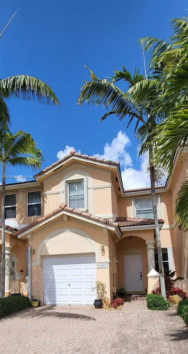 Miami, Florida 33186, 3 Bedrooms Bedrooms, ,2 BathroomsBathrooms,Residential Lease,For Rent,A11979856