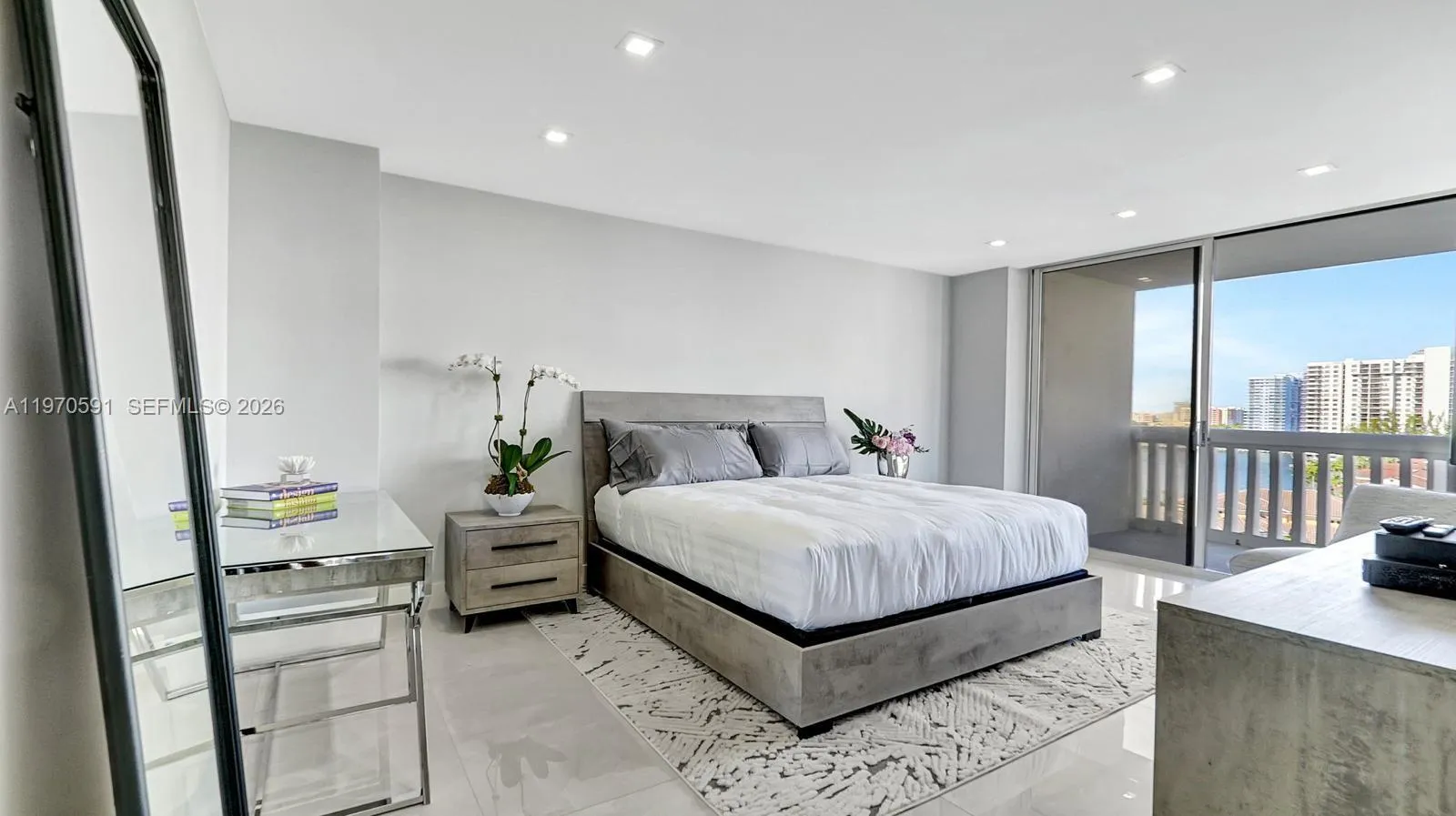 1000 E Island Blvd 1004, Aventura, Florida 33160, Aventura, Florida 33160, 3 Bedrooms Bedrooms, ,2 BathroomsBathrooms,Residential,For Sale,1000 E Island Blvd 1004, Aventura, Florida 33160,A11970591