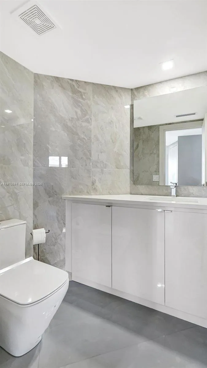 1000 E Island Blvd 1004, Aventura, Florida 33160, Aventura, Florida 33160, 3 Bedrooms Bedrooms, ,2 BathroomsBathrooms,Residential,For Sale,1000 E Island Blvd 1004, Aventura, Florida 33160,A11970591