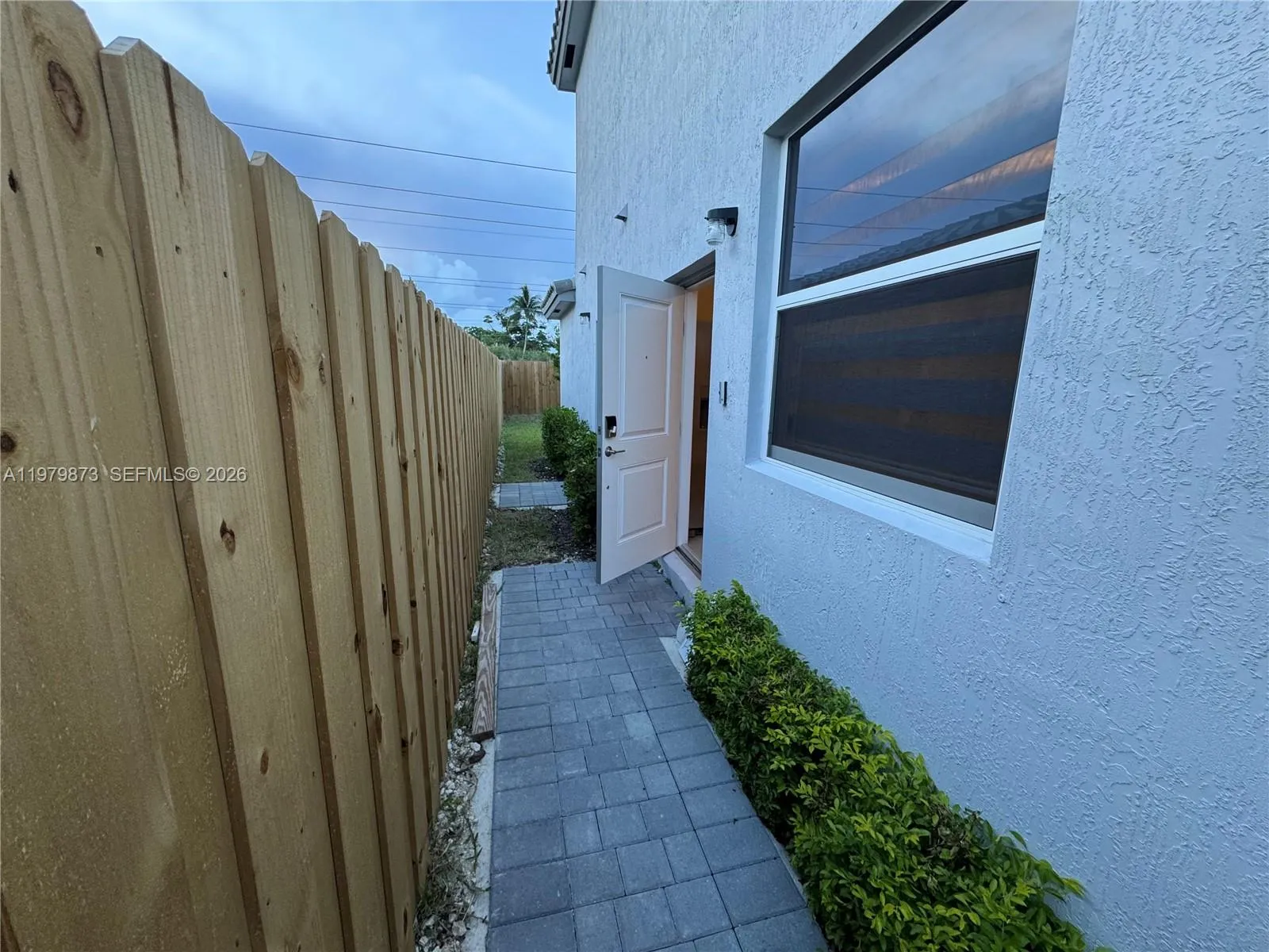 2623 Se 8th Ct Na, Homestead, Florida 33035, Homestead, Florida 33035, 1 Bedroom Bedrooms, ,1 BathroomBathrooms,Residential Lease,For Rent,2623 Se 8th Ct Na, Homestead, Florida 33035,A11979873