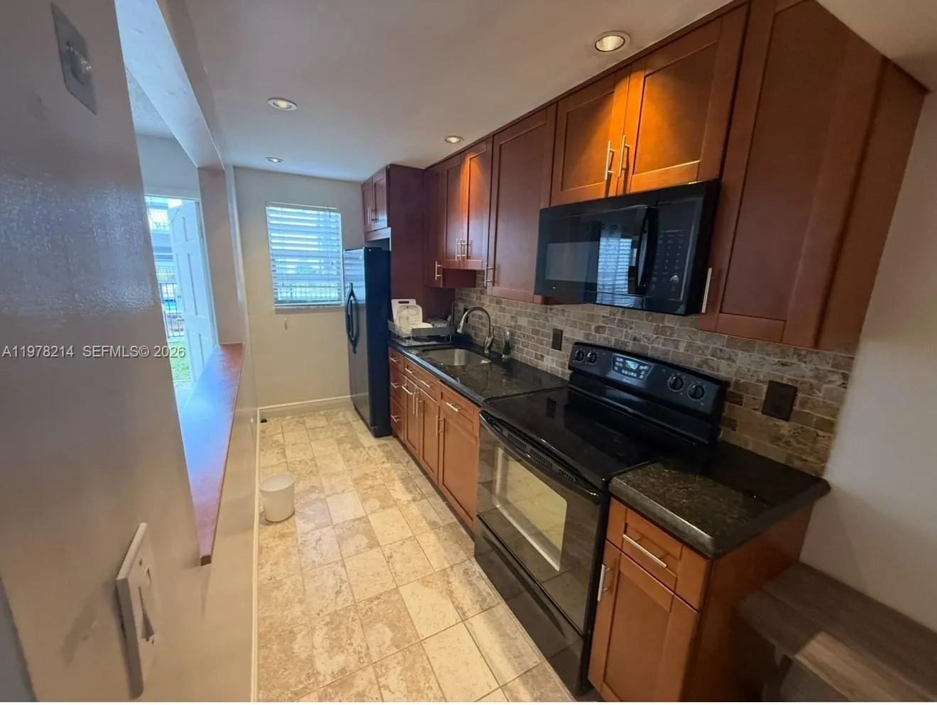 415 Ne 2nd St 105, Hallandale Beach, Florida 33009, Hallandale Beach, Florida 33009, 1 Bedroom Bedrooms, ,1 BathroomBathrooms,Residential Lease,For Rent,415 Ne 2nd St 105, Hallandale Beach, Florida 33009,A11978214