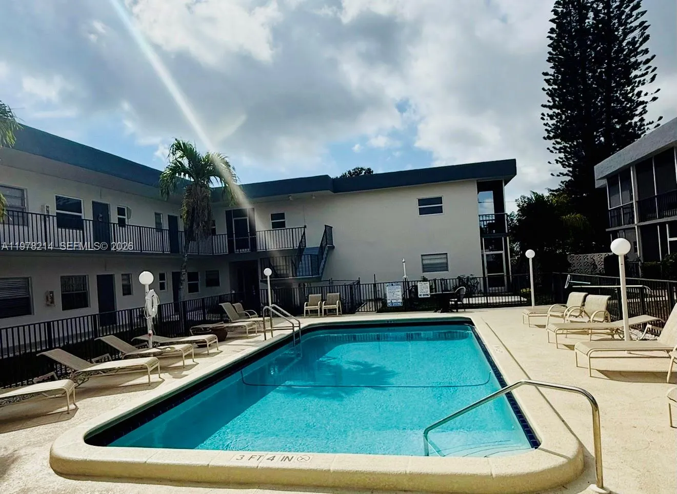 415 Ne 2nd St 105, Hallandale Beach, Florida 33009, Hallandale Beach, Florida 33009, 1 Bedroom Bedrooms, ,1 BathroomBathrooms,Residential Lease,For Rent,415 Ne 2nd St 105, Hallandale Beach, Florida 33009,A11978214
