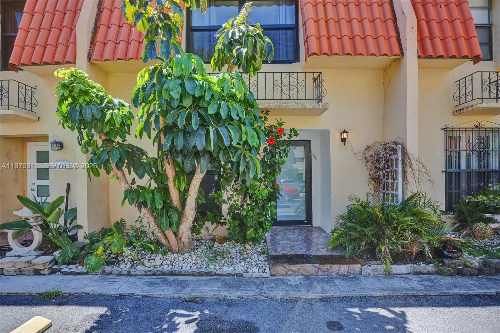 3648 Ne 167th St 27, North Miami Beach, Florida 33, North Miami Beach, Florida 33160, 3 Bedrooms Bedrooms, ,3 BathroomsBathrooms,Residential Lease,For Rent,3648 Ne 167th St 27, North Miami Beach, Florida 33,A11979911