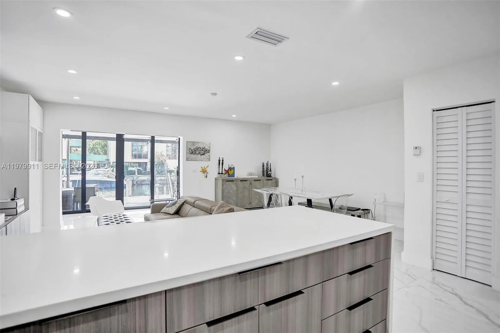 3648 Ne 167th St 27, North Miami Beach, Florida 33, North Miami Beach, Florida 33160, 3 Bedrooms Bedrooms, ,3 BathroomsBathrooms,Residential Lease,For Rent,3648 Ne 167th St 27, North Miami Beach, Florida 33,A11979911