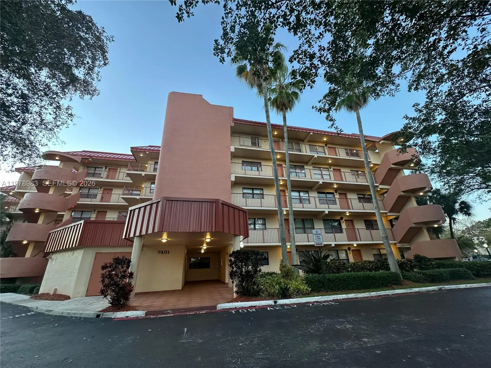 7401 Nw 16th St 407, Plantation, Florida 33313, Plantation, Florida 33313, 2 Bedrooms Bedrooms, ,2 BathroomsBathrooms,Residential Lease,For Rent,7401 Nw 16th St 407, Plantation, Florida 33313,A11978983