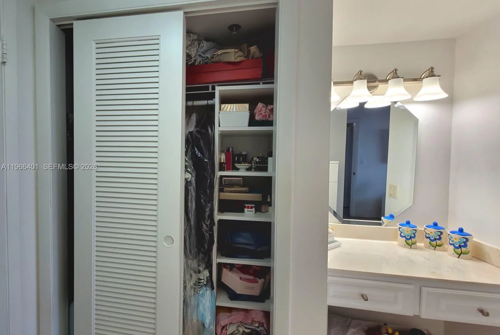 4001 Hillcrest Dr 705, Hollywood, Florida 33021, Hollywood, Florida 33021, 2 Bedrooms Bedrooms, ,2 BathroomsBathrooms,Residential,For Sale,4001 Hillcrest Dr 705, Hollywood, Florida 33021,A11966401