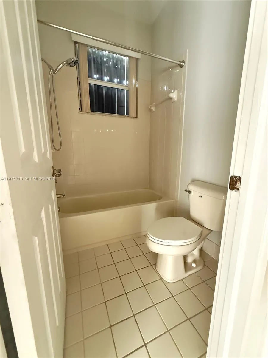 978 Ne 42nd Pl 978, Homestead, Florida 33033, Homestead, Florida 33033, 3 Bedrooms Bedrooms, ,2 BathroomsBathrooms,Residential Lease,For Rent,978 Ne 42nd Pl 978, Homestead, Florida 33033,A11975318