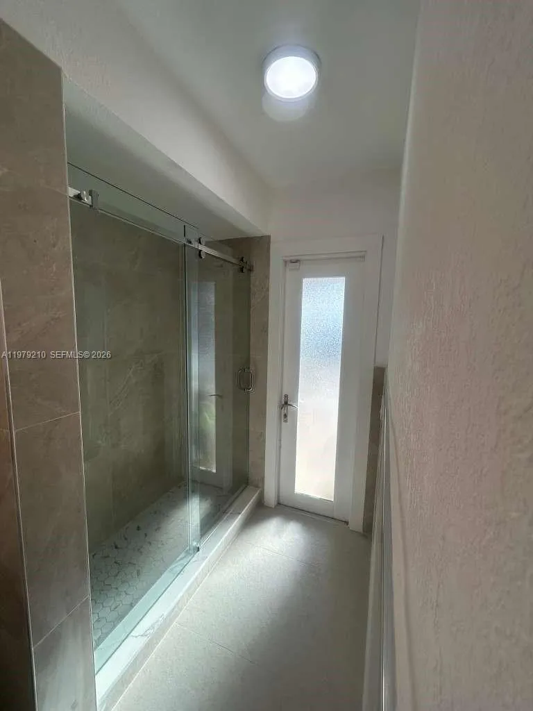 2321 Nw 85th Ave 2, Pembroke Pines, Florida 33024, Pembroke Pines, Florida 33024, 1 Bedroom Bedrooms, ,1 BathroomBathrooms,Residential Lease,For Rent,2321 Nw 85th Ave 2, Pembroke Pines, Florida 33024,A11979210