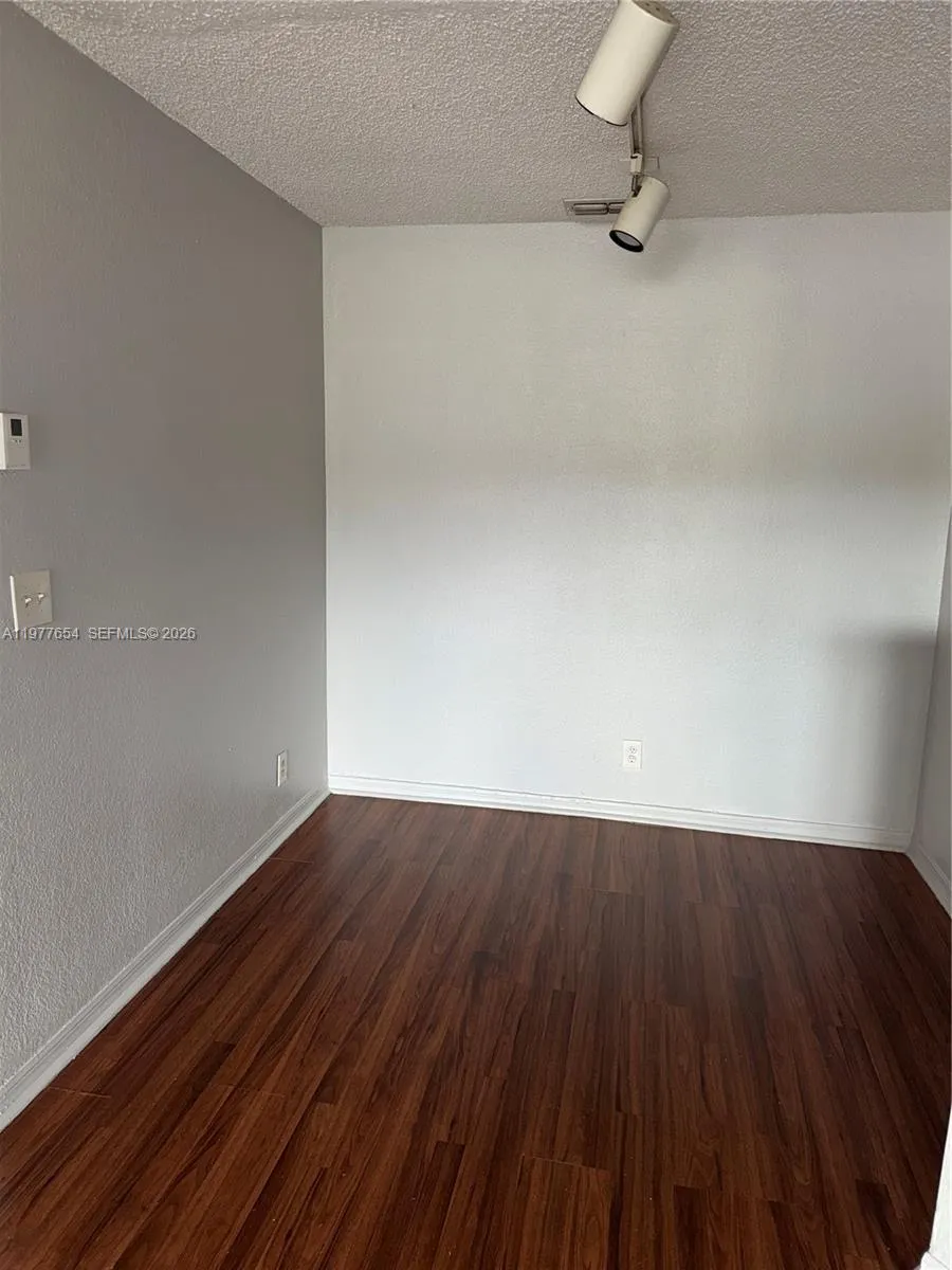 3320 N Pinewalk Dr N 1715, Margate, Florida 33063, Margate, Florida 33063, 1 Bedroom Bedrooms, ,1 BathroomBathrooms,Residential Lease,For Rent,3320 N Pinewalk Dr N 1715, Margate, Florida 33063,A11977654