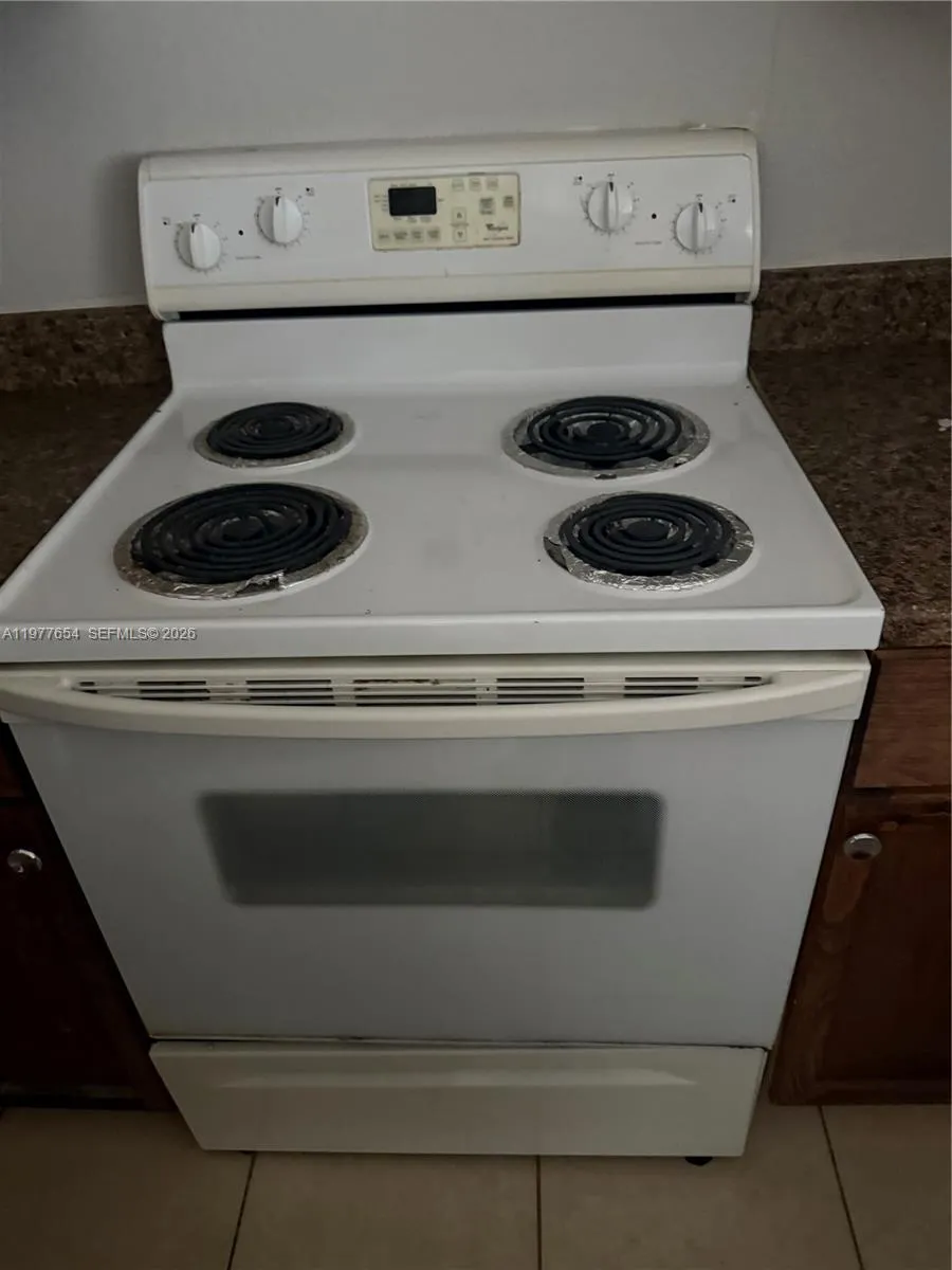3320 N Pinewalk Dr N 1715, Margate, Florida 33063, Margate, Florida 33063, 1 Bedroom Bedrooms, ,1 BathroomBathrooms,Residential Lease,For Rent,3320 N Pinewalk Dr N 1715, Margate, Florida 33063,A11977654