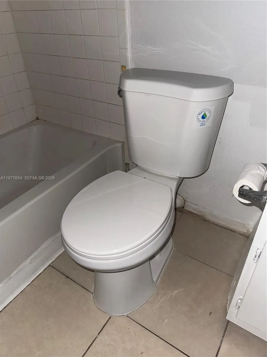3320 N Pinewalk Dr N 1715, Margate, Florida 33063, Margate, Florida 33063, 1 Bedroom Bedrooms, ,1 BathroomBathrooms,Residential Lease,For Rent,3320 N Pinewalk Dr N 1715, Margate, Florida 33063,A11977654