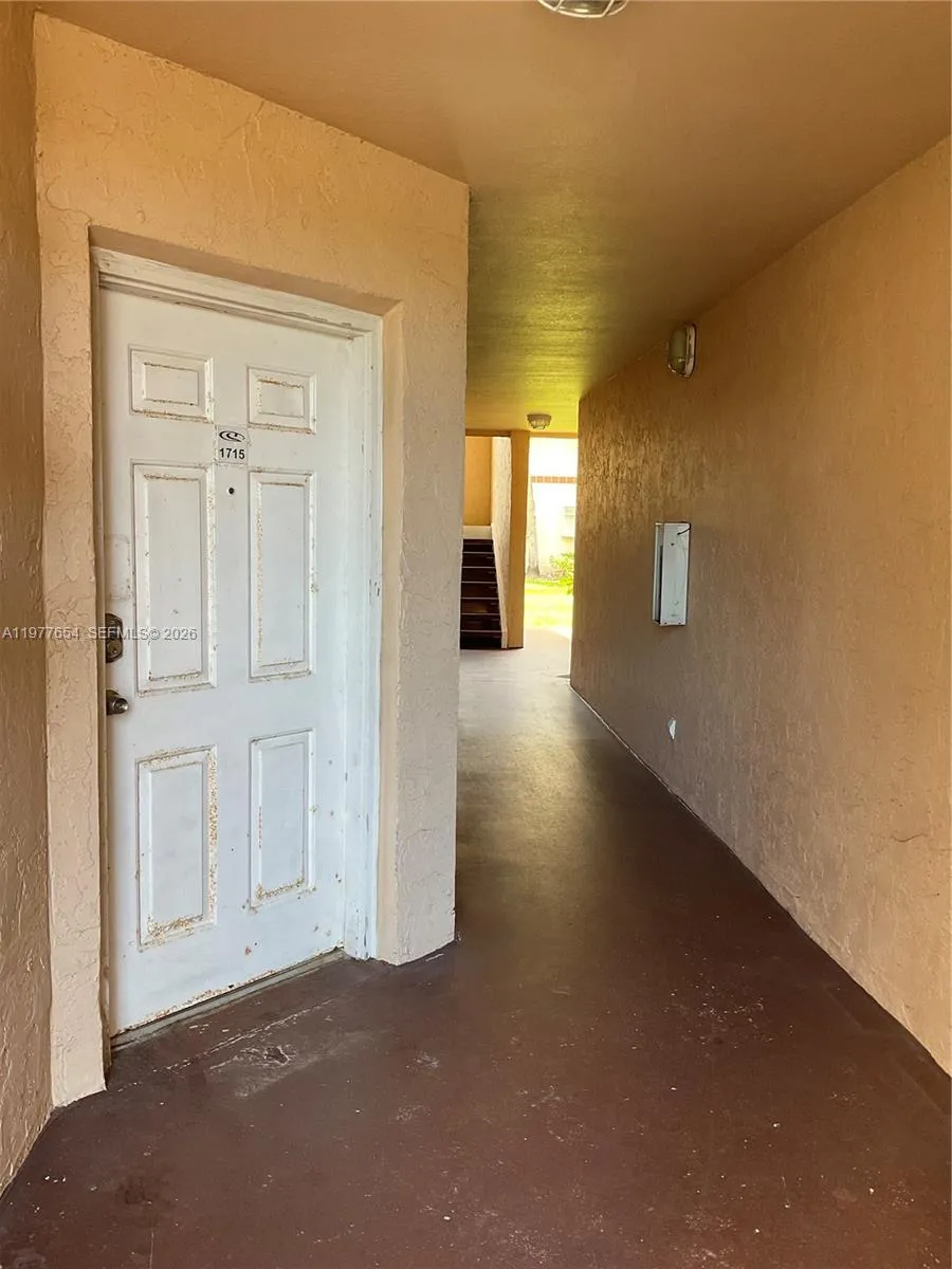 3320 N Pinewalk Dr N 1715, Margate, Florida 33063, Margate, Florida 33063, 1 Bedroom Bedrooms, ,1 BathroomBathrooms,Residential Lease,For Rent,3320 N Pinewalk Dr N 1715, Margate, Florida 33063,A11977654