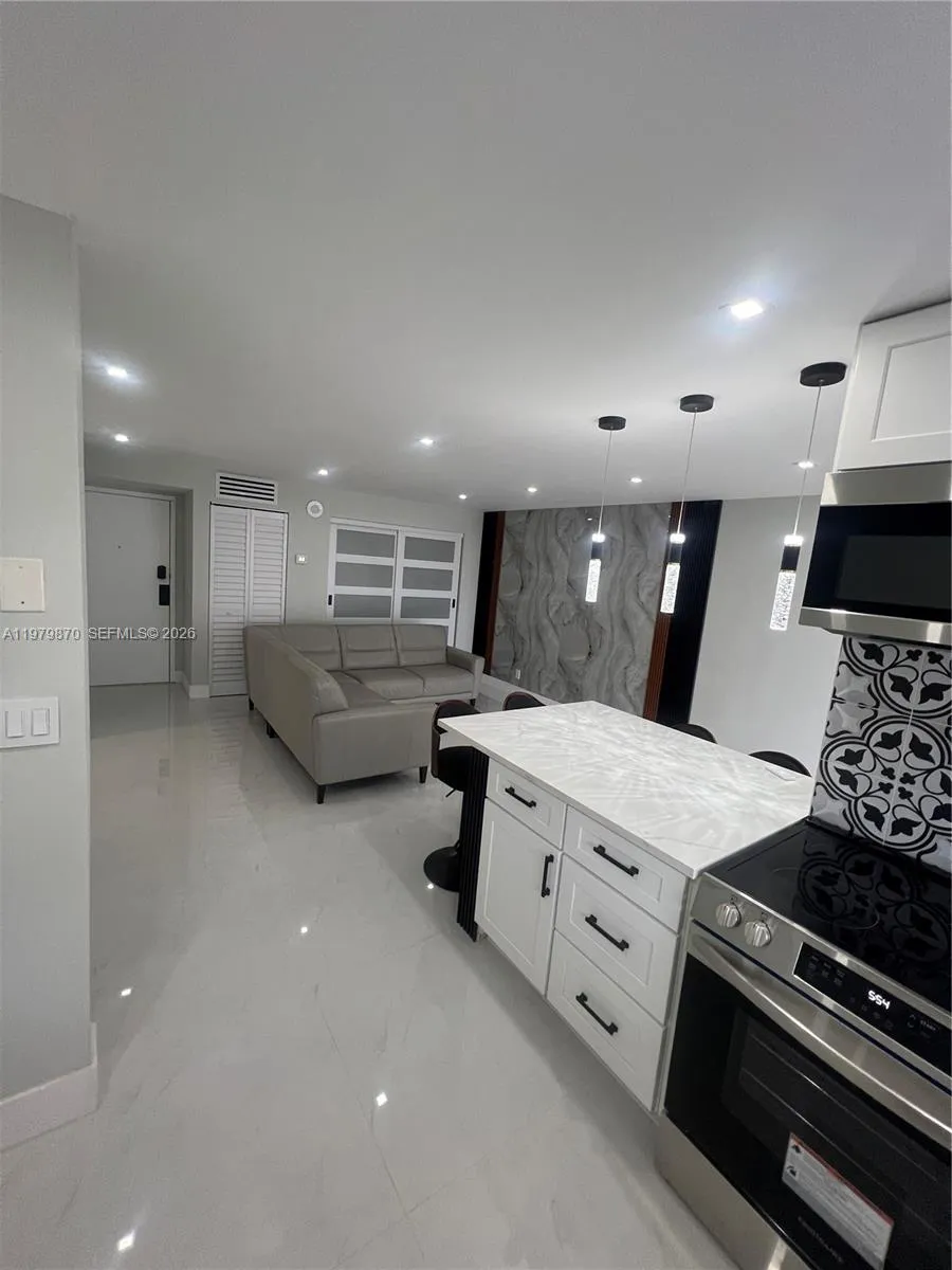17021 N Bay Rd 814, Sunny Isles Beach, Florida 331, Sunny Isles Beach, Florida 33160, 2 Bedrooms Bedrooms, ,2 BathroomsBathrooms,Residential Lease,For Rent,17021 N Bay Rd 814, Sunny Isles Beach, Florida 331,A11979870