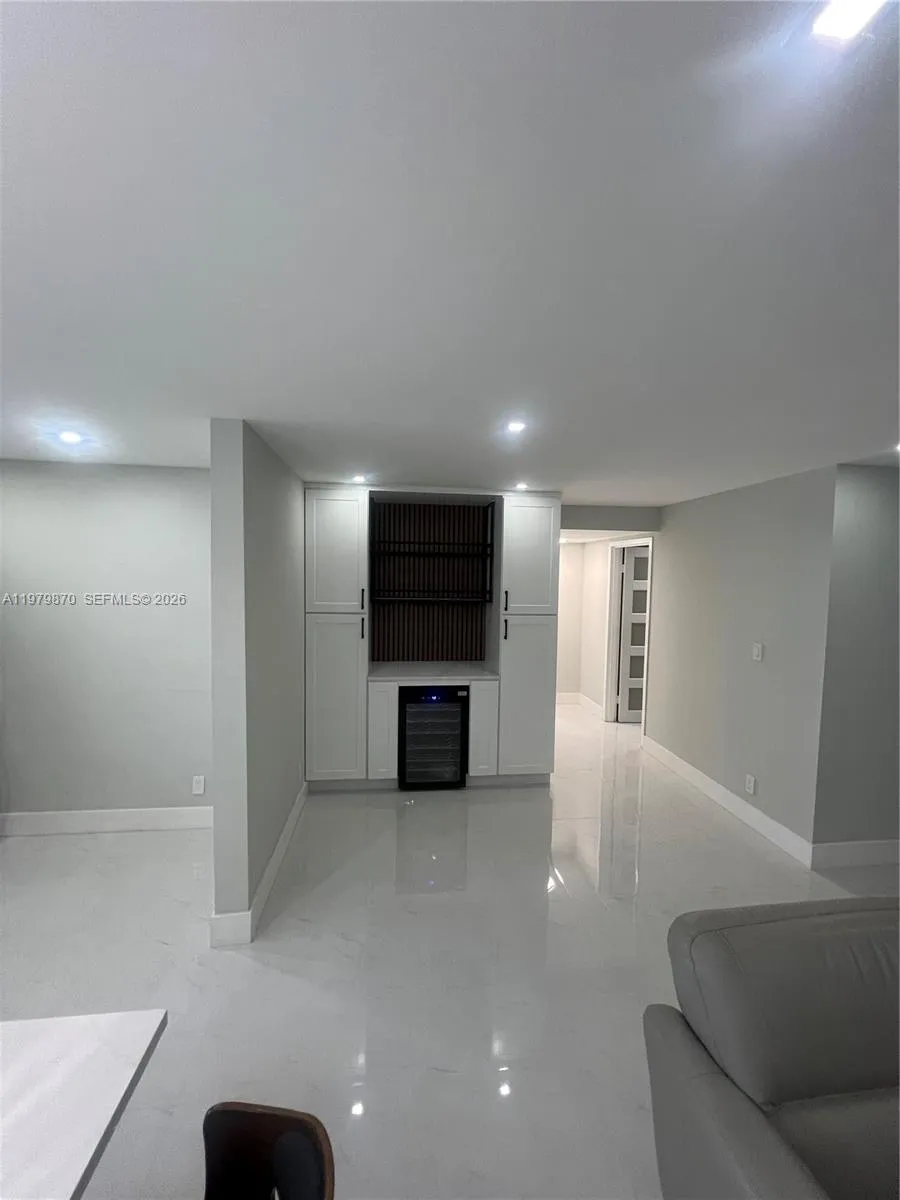 17021 N Bay Rd 814, Sunny Isles Beach, Florida 331, Sunny Isles Beach, Florida 33160, 2 Bedrooms Bedrooms, ,2 BathroomsBathrooms,Residential Lease,For Rent,17021 N Bay Rd 814, Sunny Isles Beach, Florida 331,A11979870