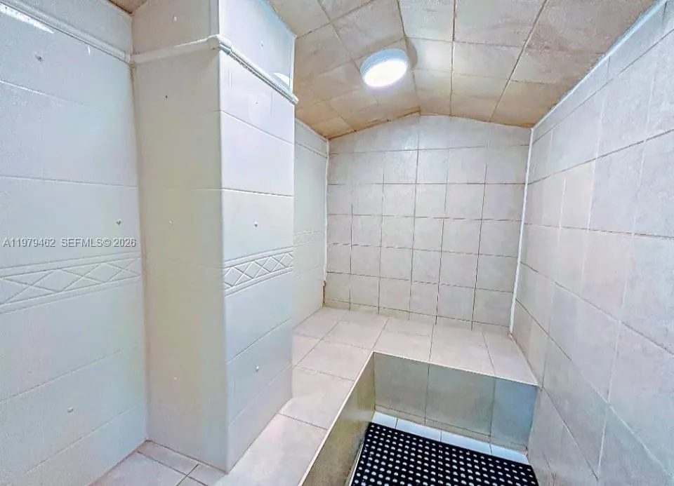steam room