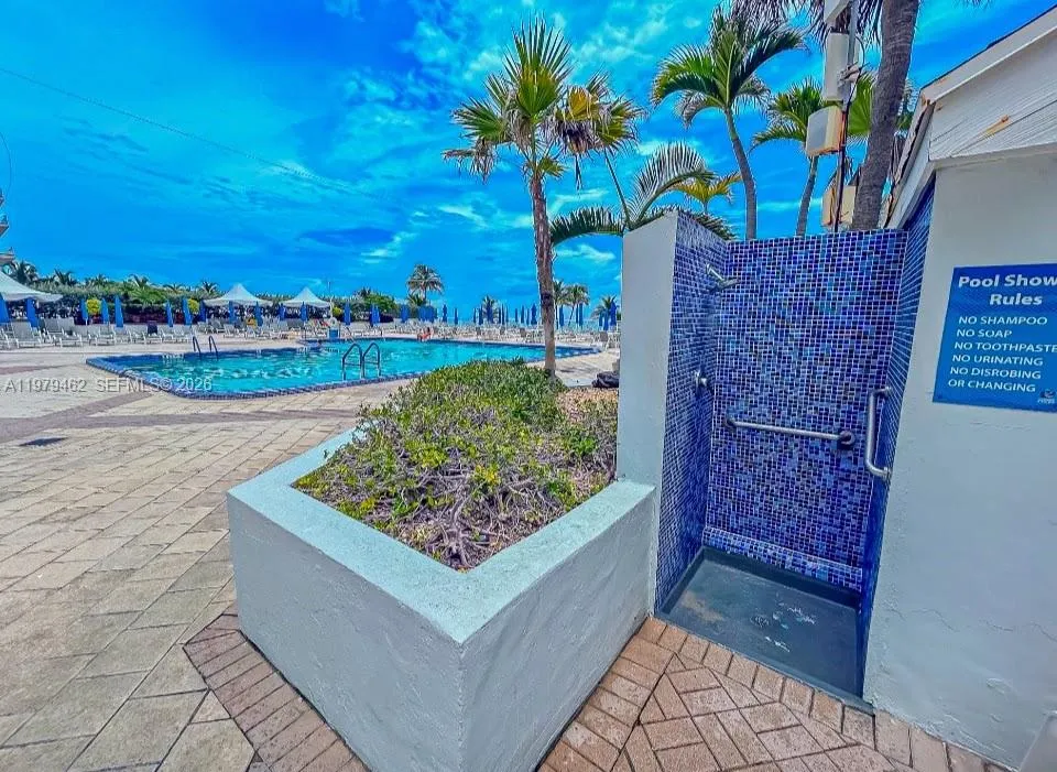 pool deck
