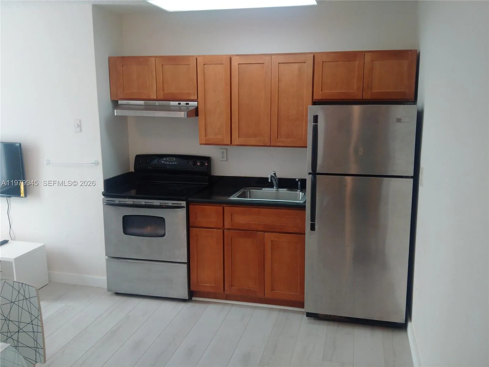 842 Meridian Ave 3c, Miami Beach, Florida 33139, Miami Beach, Florida 33139, 1 Bedroom Bedrooms, ,1 BathroomBathrooms,Residential Lease,For Rent,842 Meridian Ave 3c, Miami Beach, Florida 33139,A11979945