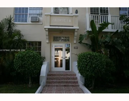 842 Meridian Ave 3c, Miami Beach, Florida 33139, Miami Beach, Florida 33139, 1 Bedroom Bedrooms, ,1 BathroomBathrooms,Residential Lease,For Rent,842 Meridian Ave 3c, Miami Beach, Florida 33139,A11979945