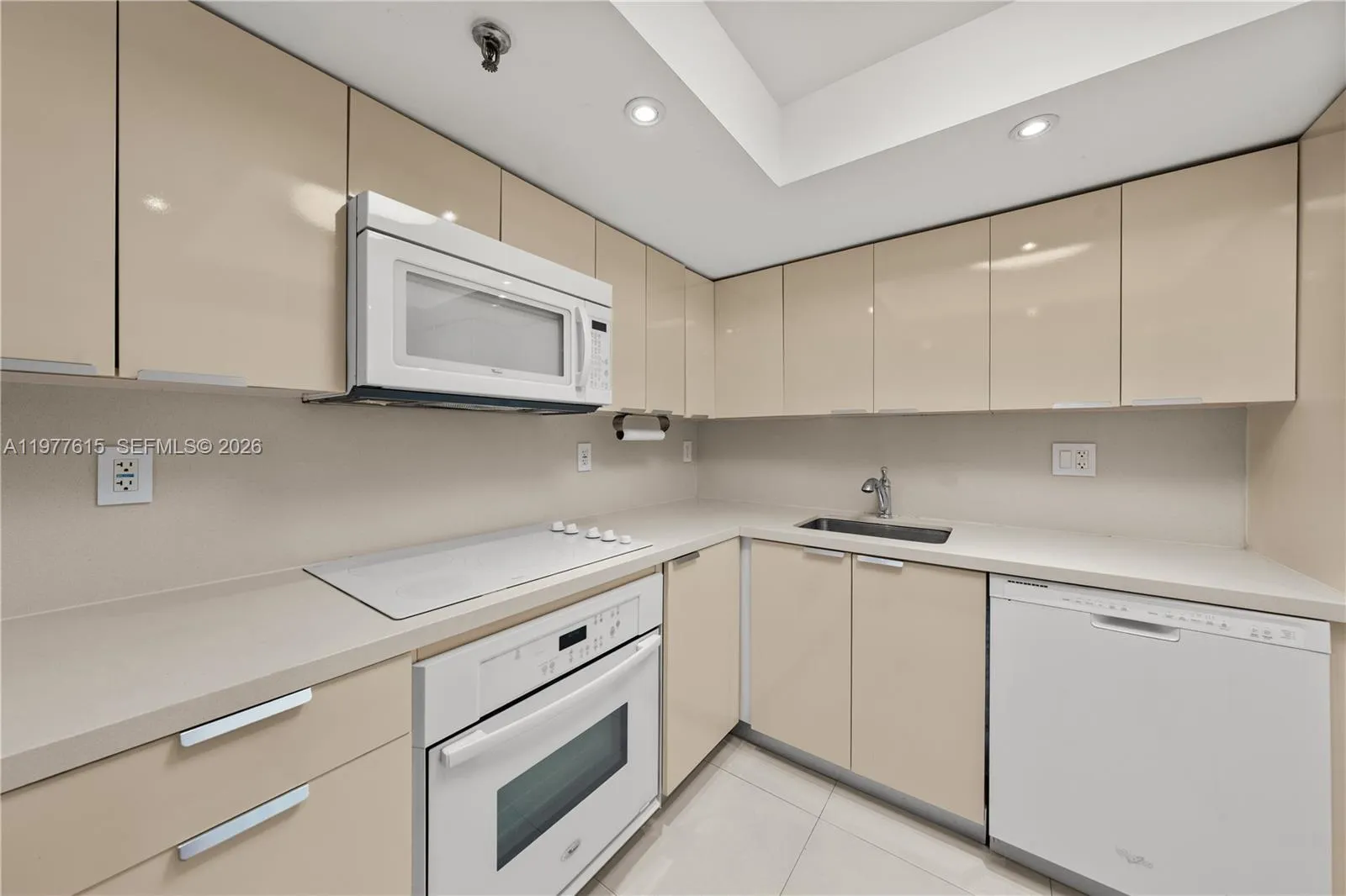 2501 Brickell Ave 309, Miami, Florida 33129, Miami, Florida 33129, 1 Bedroom Bedrooms, ,1 BathroomBathrooms,Residential Lease,For Rent,2501 Brickell Ave 309, Miami, Florida 33129,A11977615