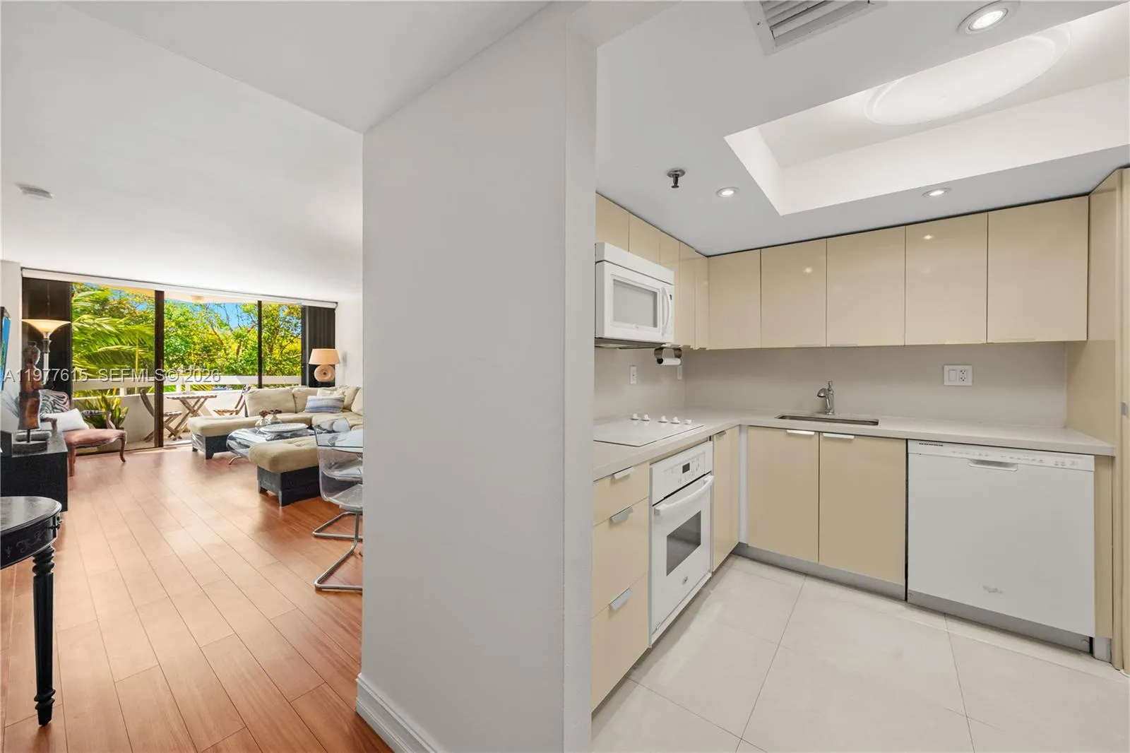 2501 Brickell Ave 309, Miami, Florida 33129, Miami, Florida 33129, 1 Bedroom Bedrooms, ,1 BathroomBathrooms,Residential Lease,For Rent,2501 Brickell Ave 309, Miami, Florida 33129,A11977615